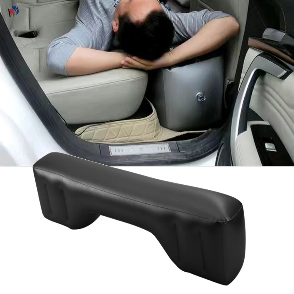 Matelas gonflable pour voiture installé sur la banquette arrière