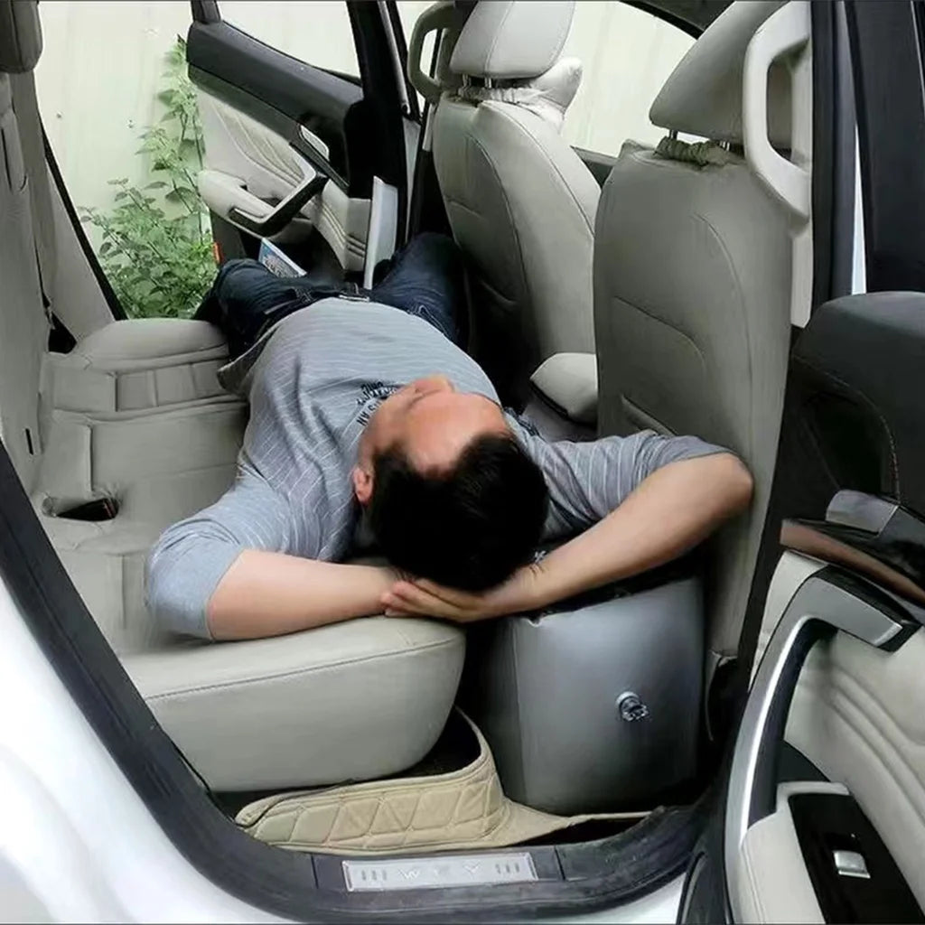 Lit gonflable pour dormir dans une voiture